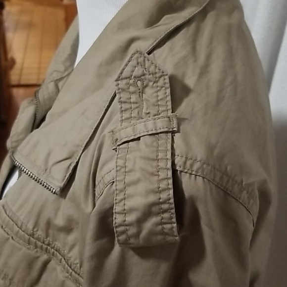 Jacket - Picture 2 of 4